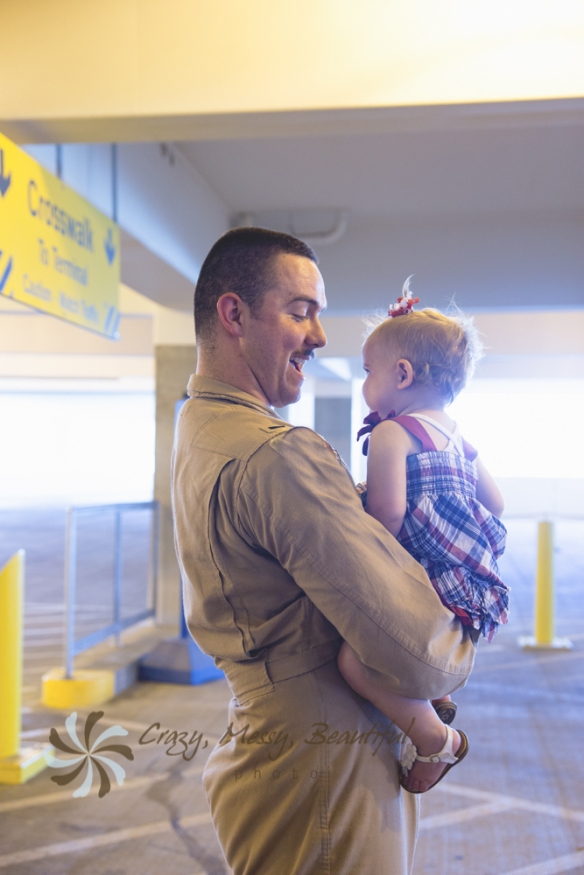 oplove, welcome  home, las vegas military family photographer